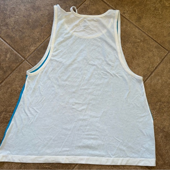 EUC - ZUMBA Wear Peace Love Workout Top - Picture 2 of 6